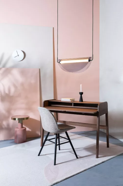Bureau en noyer Zuiver